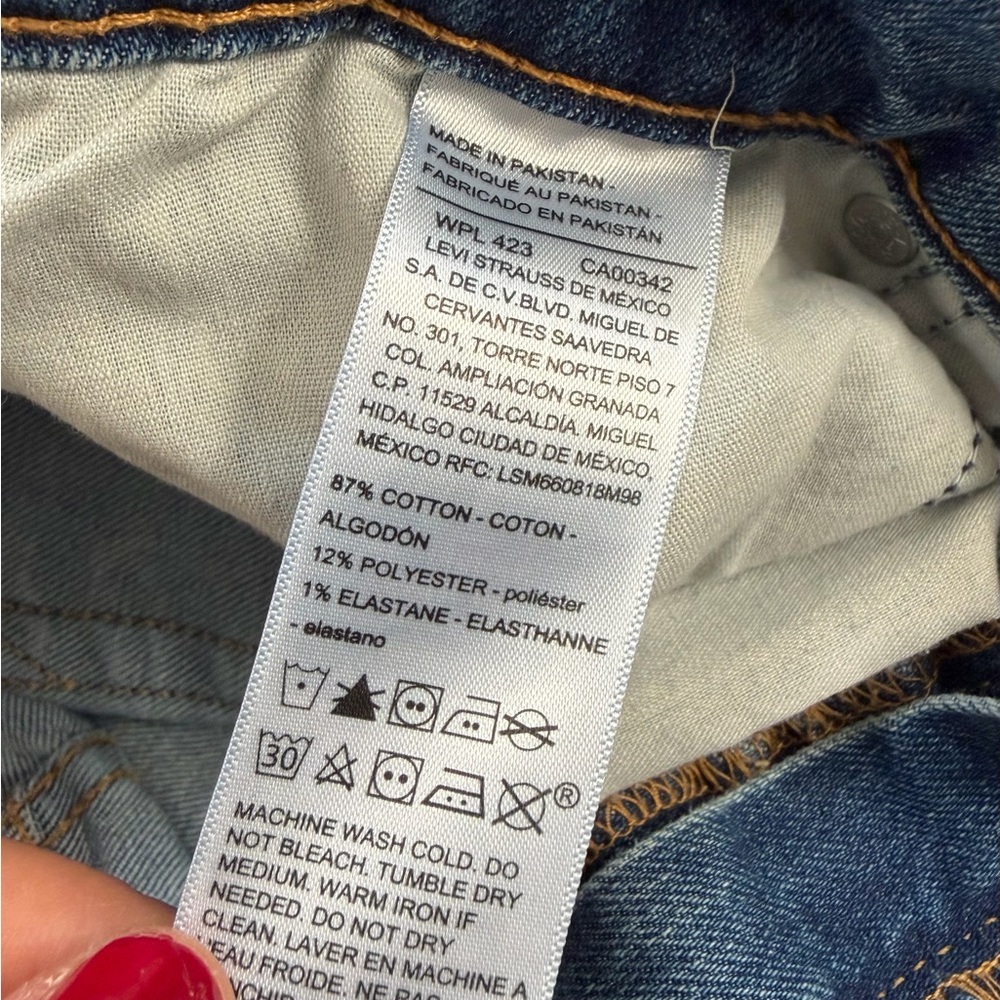 Levi's Women's Straight Leg Blue Jeans - Picture 4 of 4